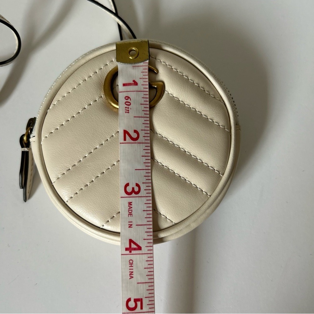 Gucci Off White Ivory Matelasse Leather GG Marmont Mini Round Coin Purse Pouch - Picture 5 of 10